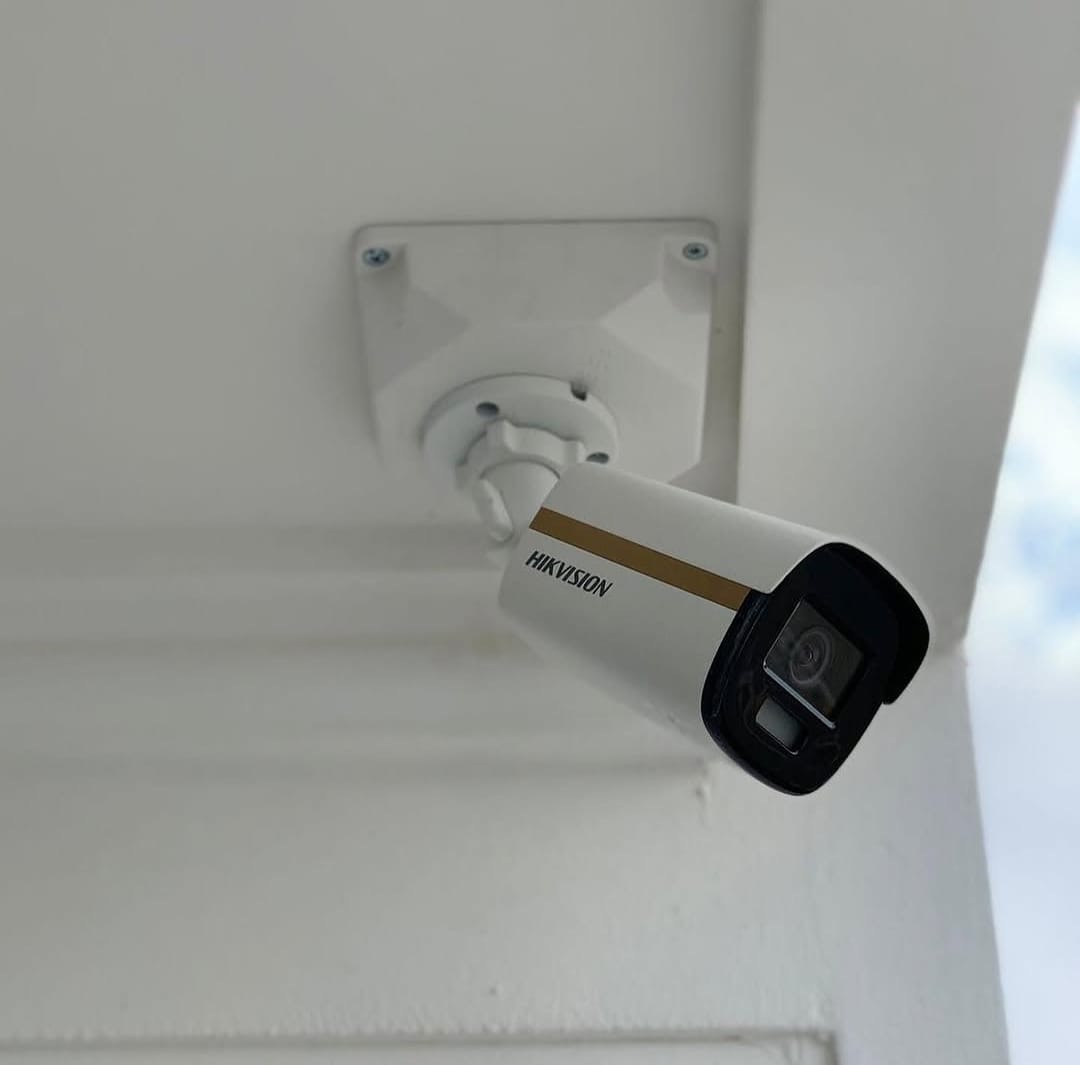 Hikvision Bullet Camera Indoor Soffit Mount